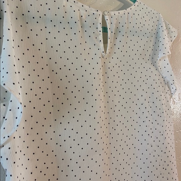 White blouse with black polka dots - Picture 5 of 5